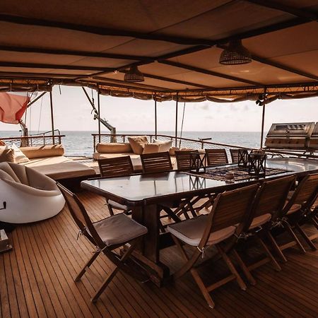 Hotel Sicily Sea Charter Hande Capo Galera Palermo Esterno foto