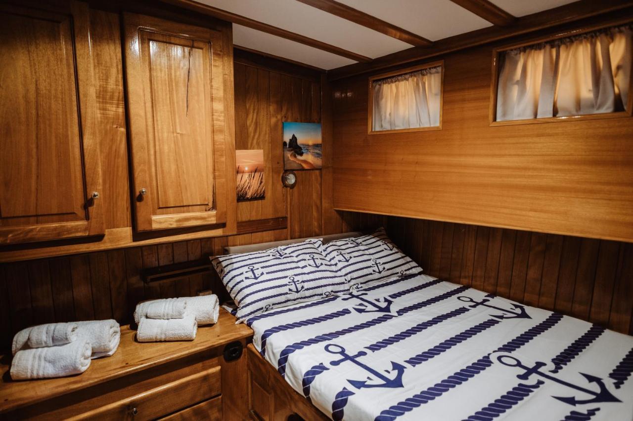 Hotel Sicily Sea Charter Hande Capo Galera Palermo Esterno foto