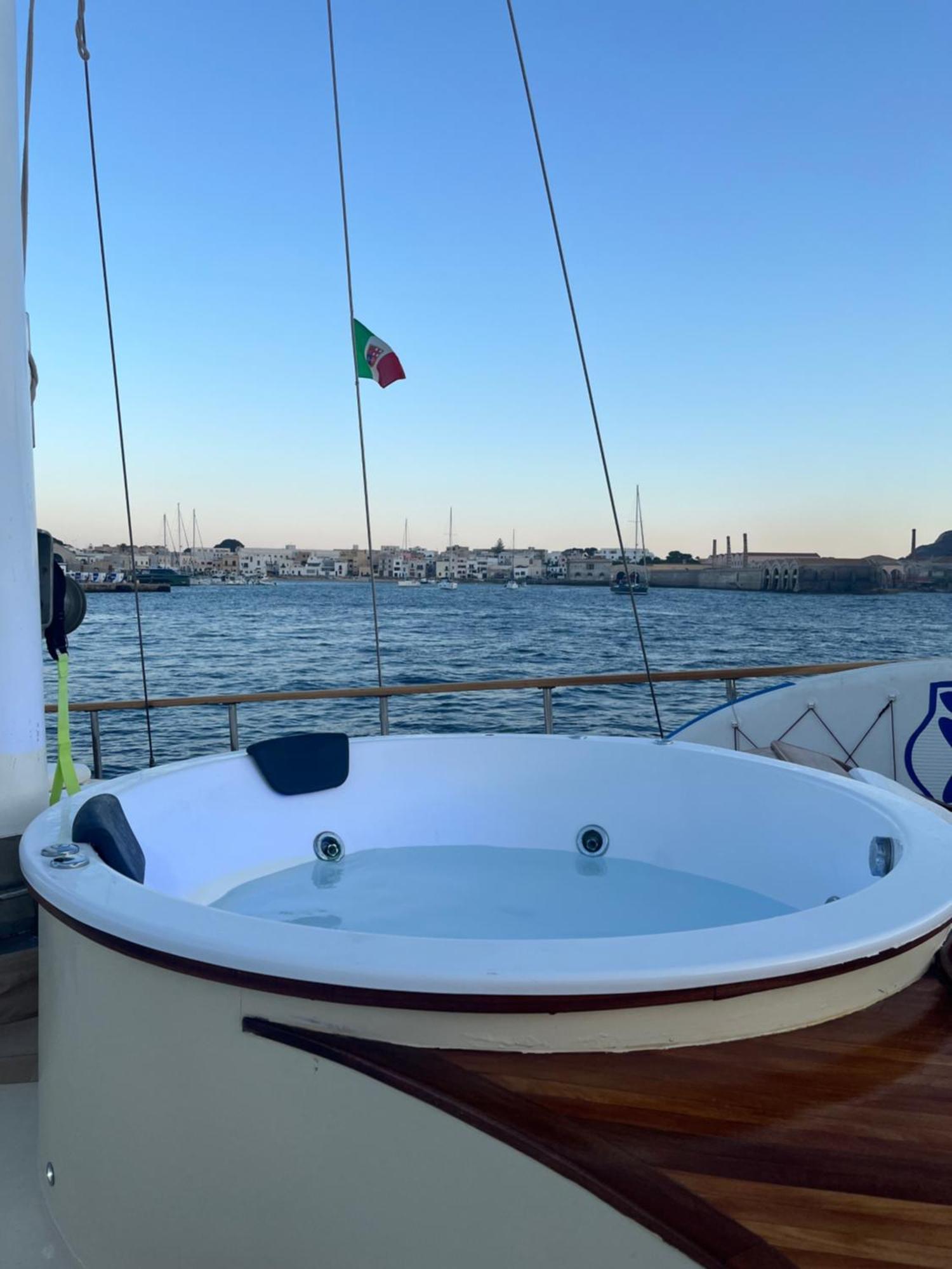 Hotel Sicily Sea Charter Hande Capo Galera Palermo Esterno foto